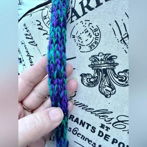 Vibrant Multicolor Knit Tote Bag - Picture 9 of 17